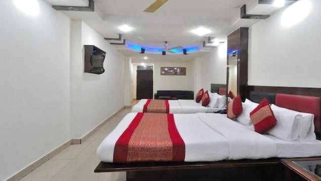 Hotel Shiva International Near By Igi Airport New Delhi Bagian luar foto